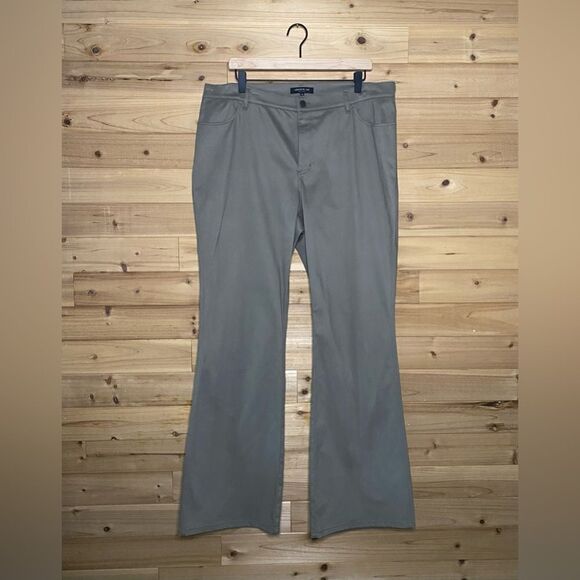 NWT Lafayette 148 Size 16 Thompson Bootcut Pants - Picture 1 of 12